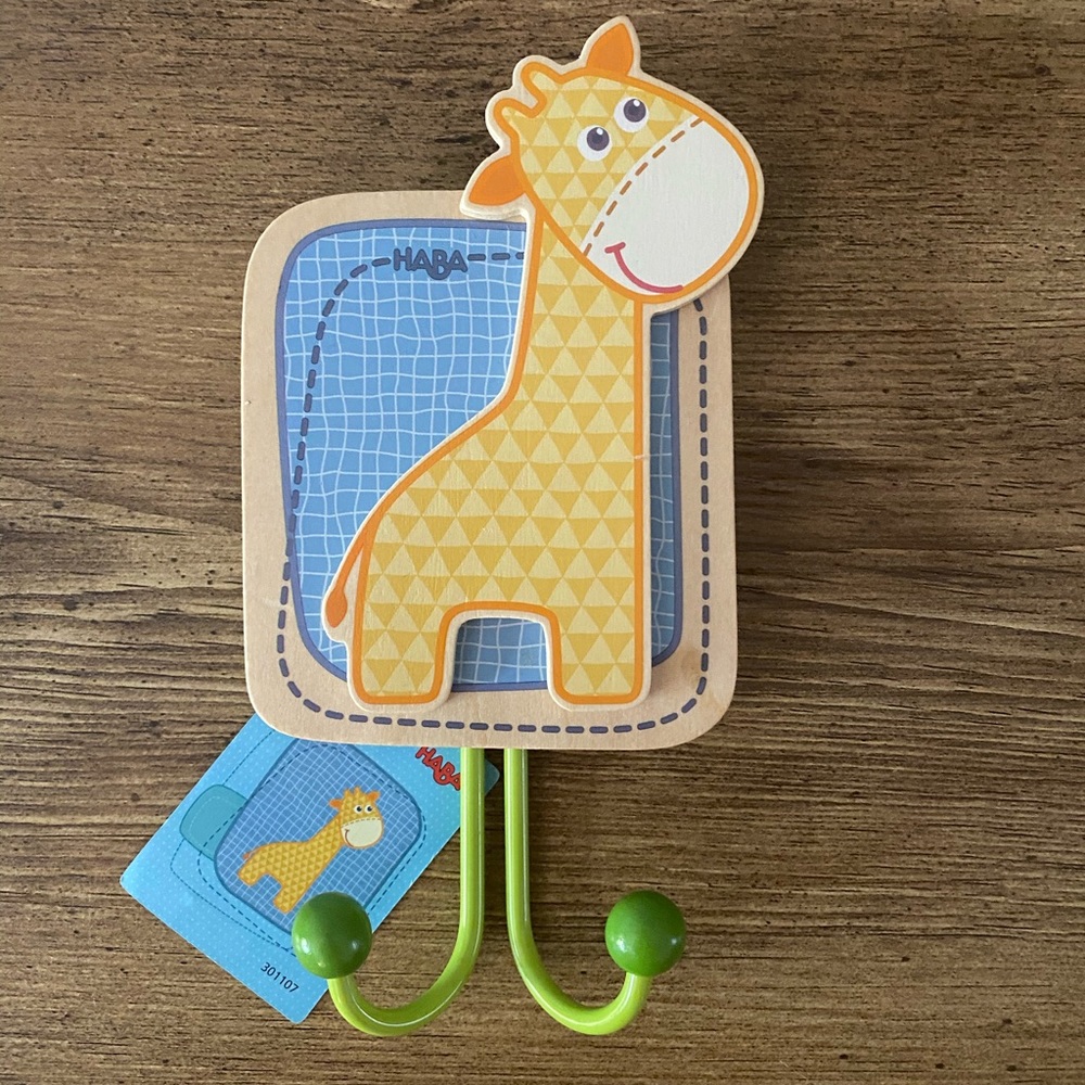 Giraffe hook NWT